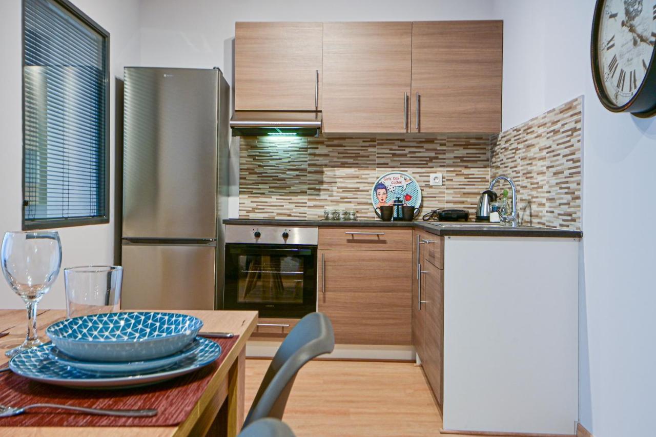 Cozy Apartment Located On The Piraeus Port Area Esterno foto