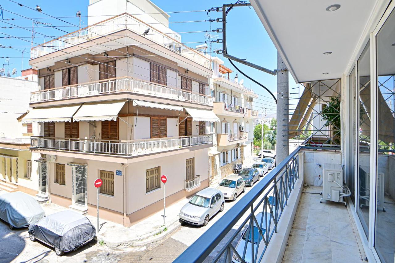 Cozy Apartment Located On The Piraeus Port Area Esterno foto